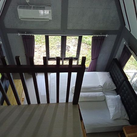 Joglopari Guesthouse Room 2 Bukan Untuk Pasangan Non Pasutri Tjepit エクステリア 写真