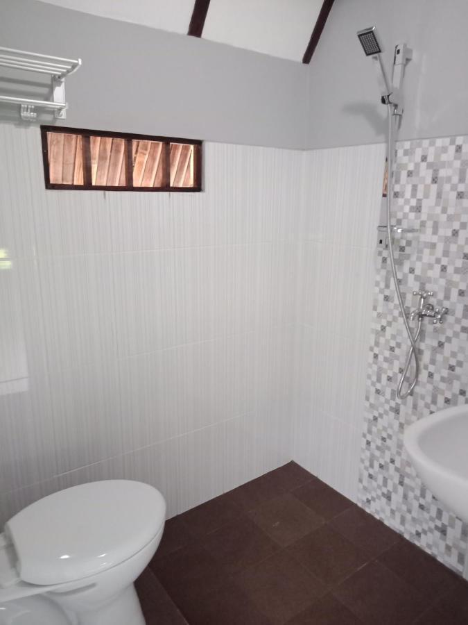 Joglopari Guesthouse Room 2 Bukan Untuk Pasangan Non Pasutri Tjepit エクステリア 写真