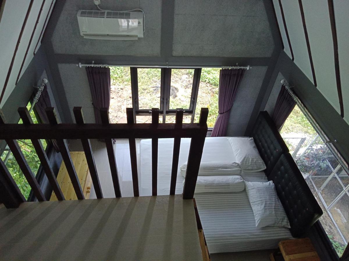 Joglopari Guesthouse Room 2 Bukan Untuk Pasangan Non Pasutri Tjepit エクステリア 写真